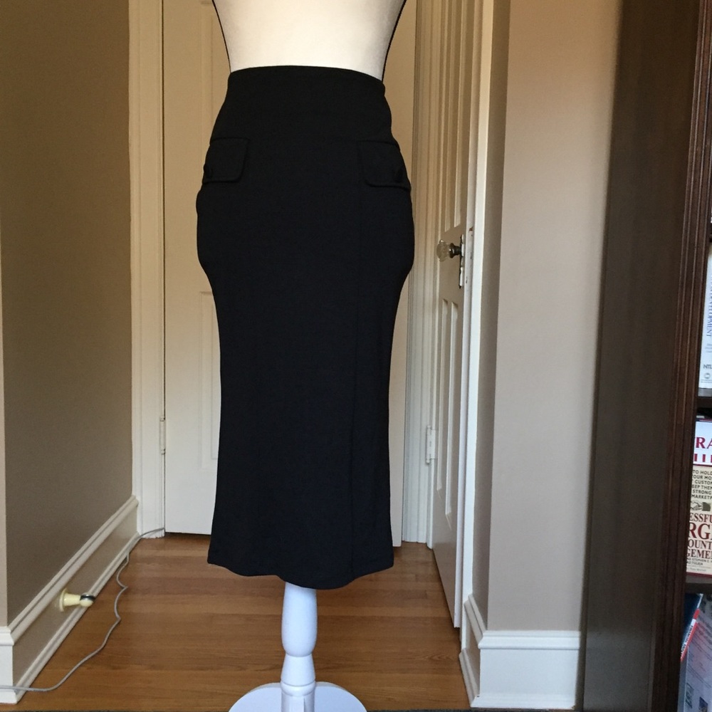 Kardashian Kollection black pencil skirt size M
